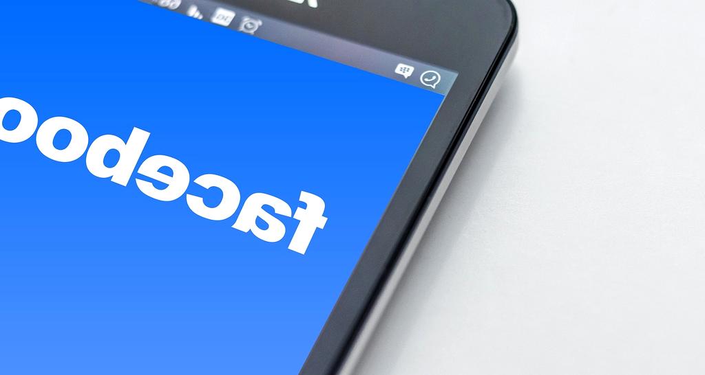 Convolutional neural network processing visual data patterns